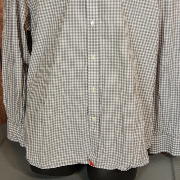UNTUCKit Button Down Shirt - Picture 3 of 5